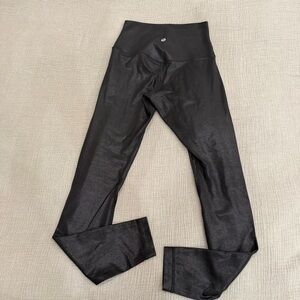 NWOT lululemon 28” align shine size 4 black